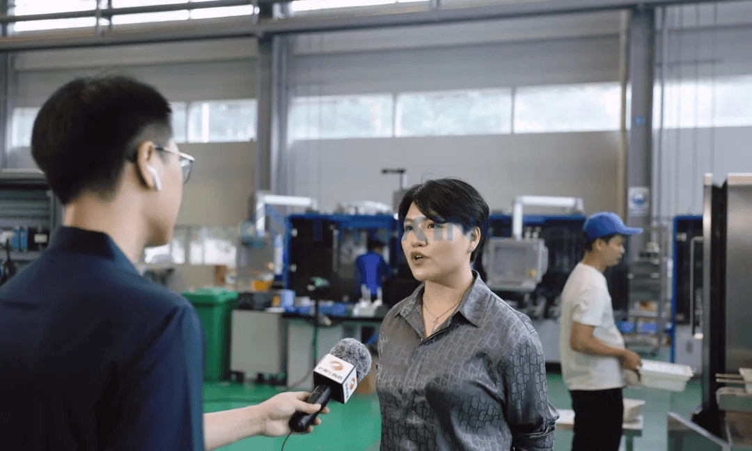 湖南经视｜星空体育登录官网入口,星空全站APP下载科技最新药品检测装备“火眼金睛”，为新冠疫苗生产提供新动能